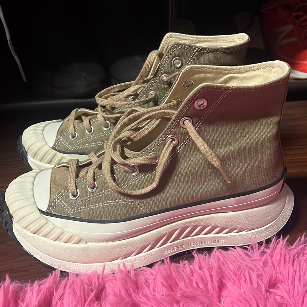 Converse Chuck 70 High Top Brown Women’s 11